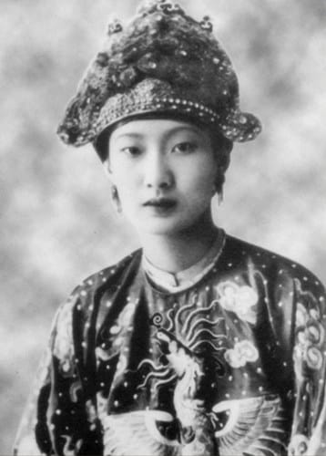 source: imgur.com 7P26SgT Bốn điều kiện để lấy vua Bảo Đại của Nam phương Hoàng hậu